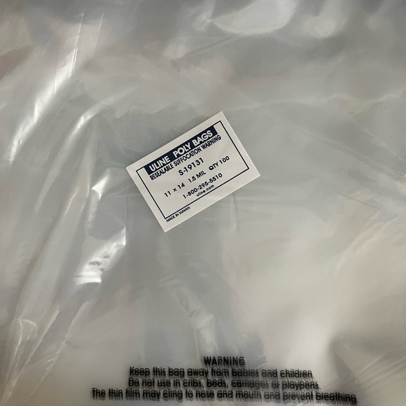 ULINE Resealable Poly Mailers 11x14” - Picture 2 of 3